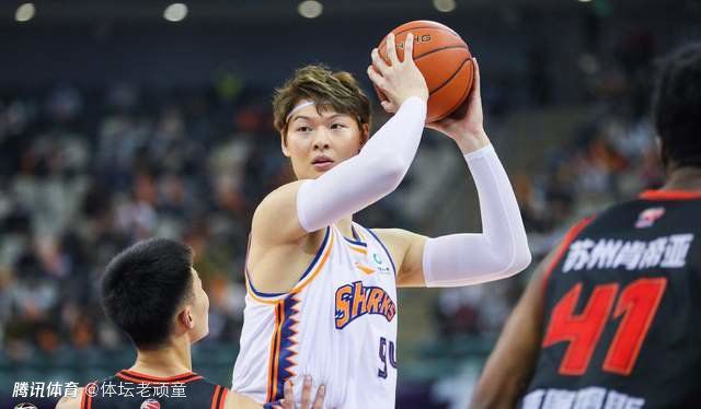 近日，电影官方微博发起的#那年那 上一页12345...99下一页 | | | | | | 电影频道节目中心官方网站CCTV6 VIP影院 全部 电影 电视剧 影人 视频 图片 新闻 更新时间 所有 1小时内 今日内 1周内 1个月内 从资讯频道搜索 结果 115545 条 今晚18:21CCTV6播出《毛驴县令之打虎上山》 2016-08-21 《毛驴县令》主要讲述了伍十成(潘长江饰)因无意冒犯了皇上而被贬到清河县任职，而清河县一年换了三个县令，臭名在外，皇上特准他可以三年不纳税，并将会武功的麻翠姑(恬妞饰)钦赐给他做夫人，由此上演了一段啼 资讯 |《毛驴上树2倔驴搬家》首映仪式在京举行 聚焦脱贫攻坚展现“中国榜样” 2020-09-17 《怪物史瑞克》驴子原型佩里患“不治之症”去世 2025-01-14 据外媒报道，动画电影《怪物史瑞克》中驴子角色的原型迷你驴“佩里”去世，享年30岁。
