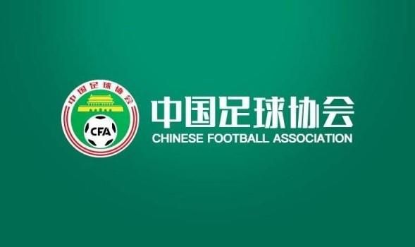 格伦·克洛斯、莎拉·保罗森、泰亚娜·泰勒、金·卡戴珊、妮.《艾米丽在巴黎》第四季下部剧照 意大利之旅开启_海外_ 消息 首页 新闻 视频 大片 影库 CCTV6 VIP影院 搜索 电影 星闻 独家 更多 专题 图片 视频 滚动 首页 新闻 大片 影库 CCTV6 VIP影院 客户端 电影网>新闻>明星资讯 《艾米丽在巴黎》第四季下部剧照 意大利之旅开启 时间：2024.08.26 ： 作者：迪莫 ： 共14张 《艾米丽在巴黎》第四季上半部于8月15日在Netflix上线，复杂难解的爱情习题依然纠结。