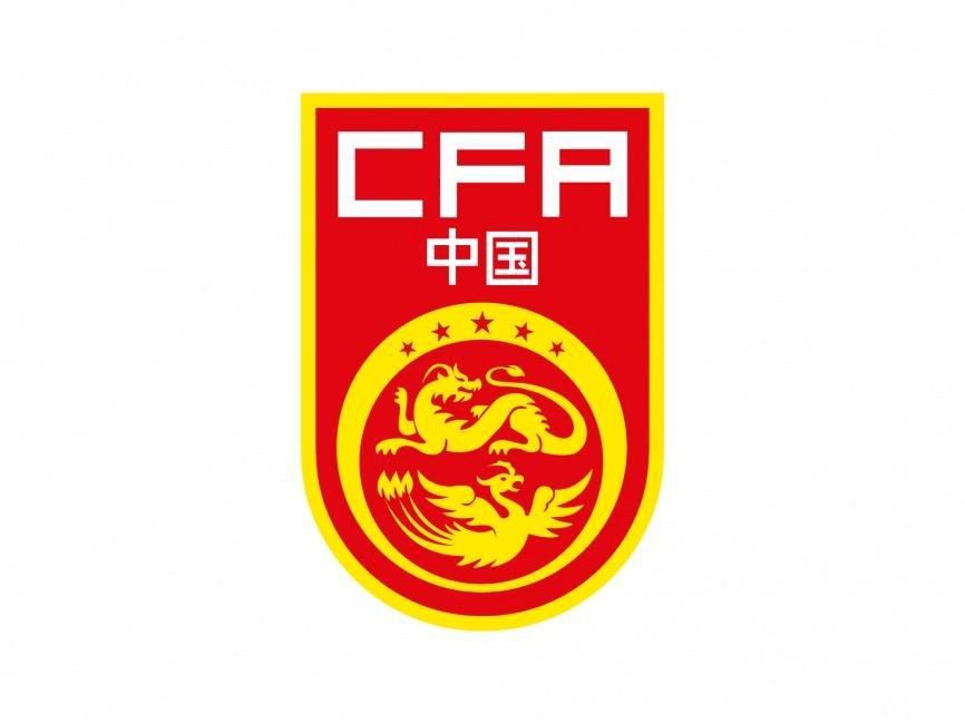 杨紫琼不仅与《魔法坏女巫》共同主演辛西娅·艾莉佛重聚，还与艾米莉·布朗特在晚宴上同框畅聊。