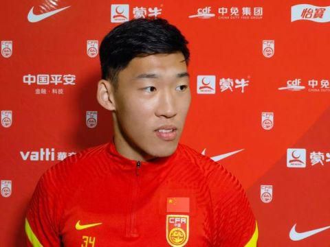 面向未来，我们要筑牢人类精神根基，坚守艺术的本体价值向度；积极利用现代科技文 人工智能游戏:《超能查派》细思恐极的未来设定 2015-05-09 钢铁侠制造的奥创还没来得及在中国银幕上毁灭人类，《第九区》导演尼尔·布洛姆坎普就带着新片《超能查派》提前掀起关于人工智能讨论。