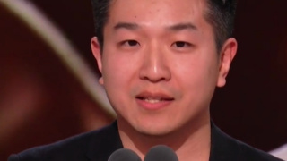 在去影院欣赏成龙与国民萌宠熊猫的冒险之前，不妨先回顾二十年前的萌宝动作片经典——本周佳片——《宝贝计划》（2006）导演：陈木胜 编剧：袁锦麟 / 成龙 / 陈木胜 主演：成龙 / 古天乐 / 蔡志强 / 许冠文 / 蔡卓妍 / 高圆圆 / 陈宝国 / 元彪 / 余安安 / 吴彦祖 / 谢霆锋 类型：剧情 / 喜剧 / 动作 新时代男性美德天花板：“俯首甘为男妈妈”！